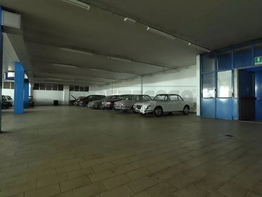 Immagine 30 di Locale commerciale in affitto  in Via Giovanni Battista Quadri 72 a Vicenza