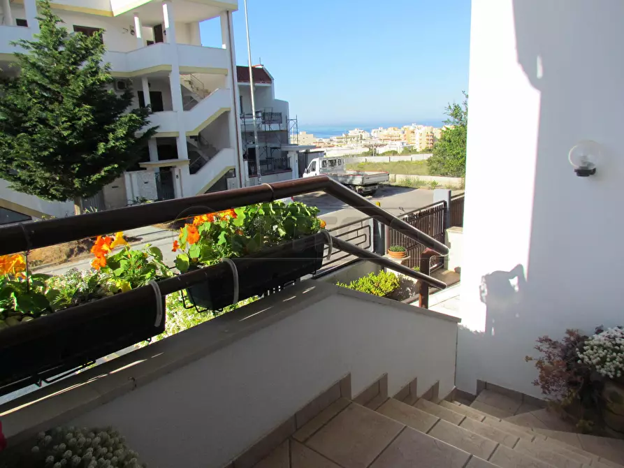 Immagine 9 di Villetta a schiera in vendita  in Via C. Rocci Cerasoli a Gallipoli