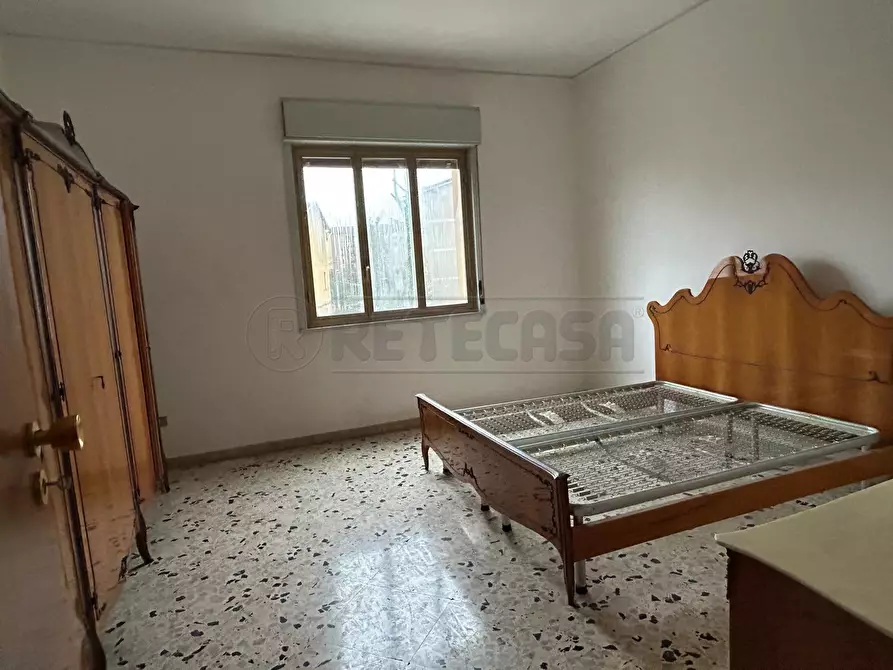 Immagine 10 di Pentalocale in vendita  in Via Malta 47 a Caltanissetta