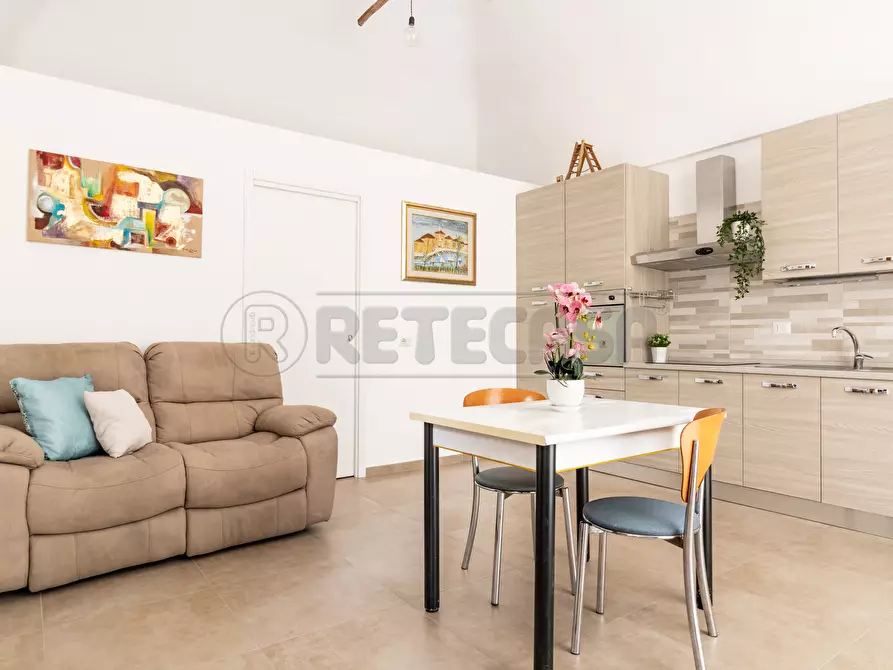 Immagine 3 di Bilocale in vendita  in Via Marsala 12 a Bisceglie