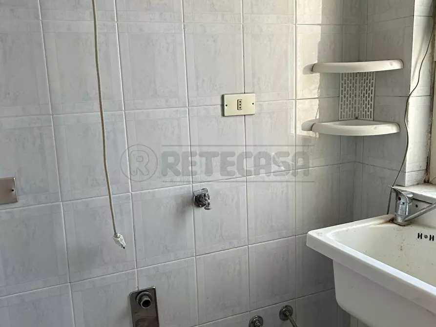 Immagine 16 di Pentalocale in affitto  in Viale Trieste 108 a Caltanissetta