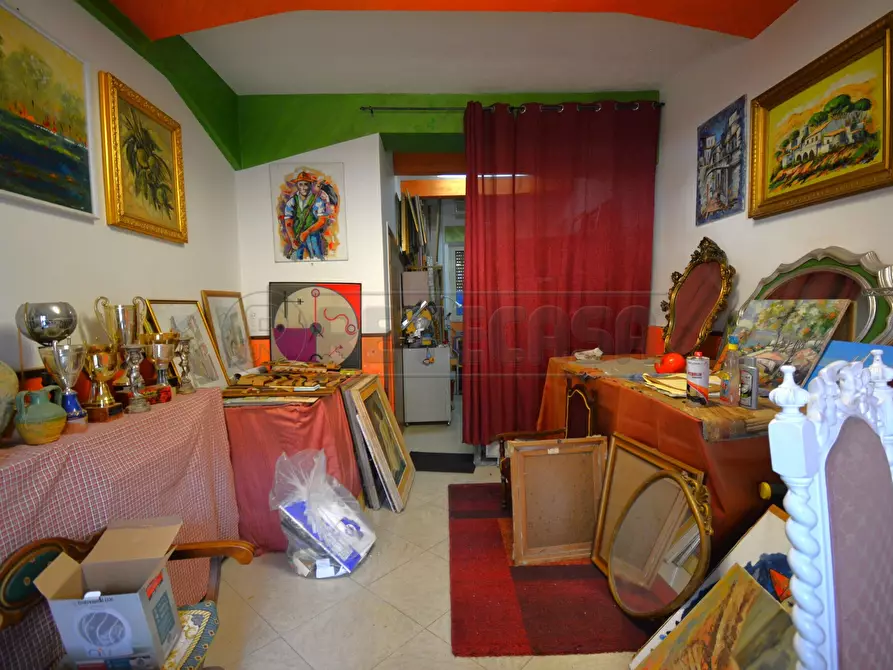 Immagine 16 di Locale commerciale in vendita  in Viale Teodoro Roosevelt 15 a Messina