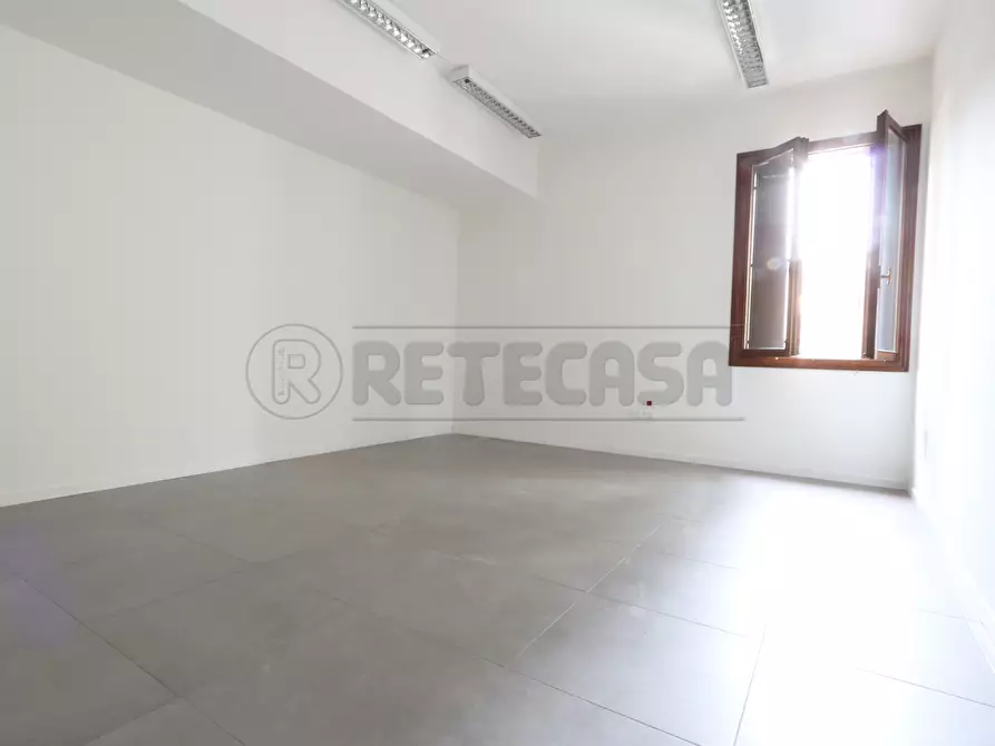 Immagine 11 di Ufficio in affitto  in Contra Giuseppe Garibaldi 55 a Vicenza