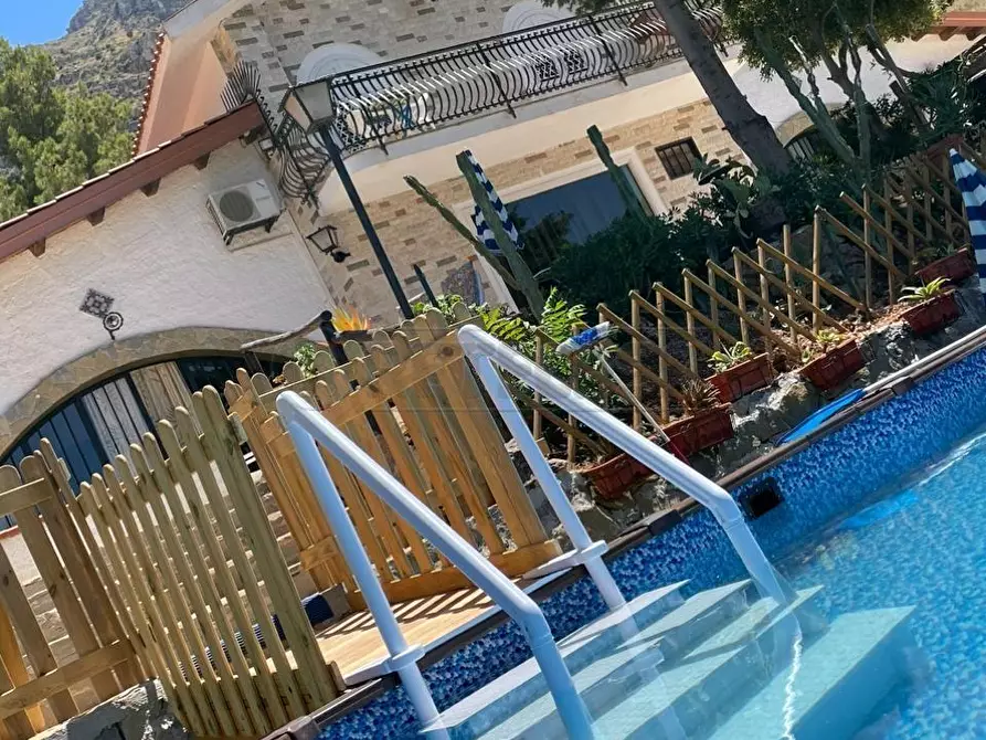 Immagine 31 di Villa in vendita  a Castellammare Del Golfo