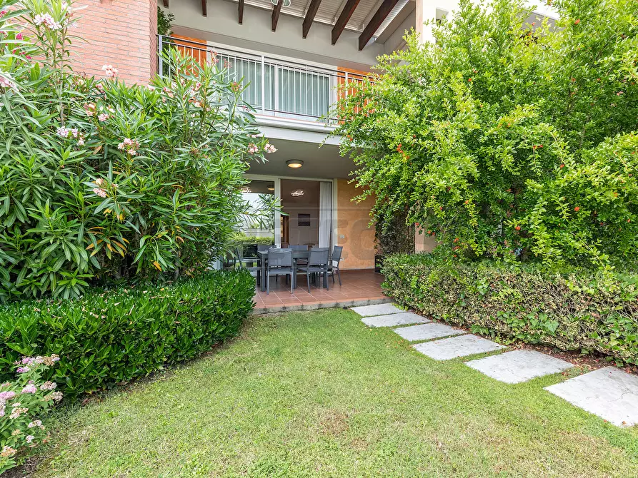 Immagine 22 di Appartamento in vendita  in Via Giuseppe Mazzini 1 a Padenghe Sul Garda