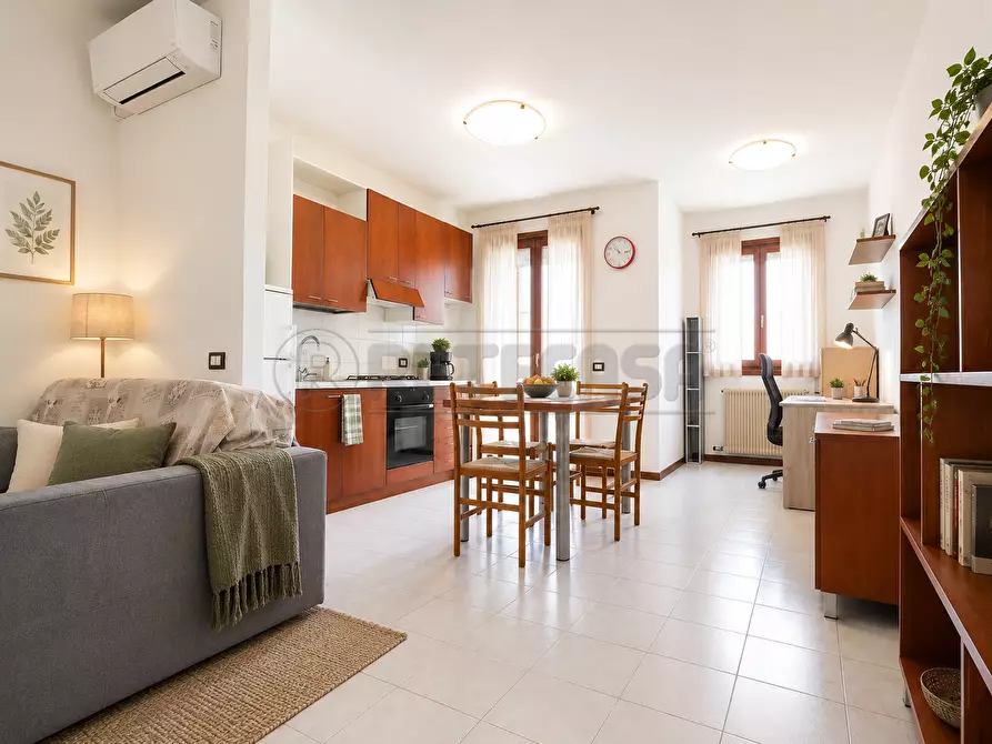Immagine 1 di Appartamento in affitto  in Via Dossetti a Monticello Conte Otto