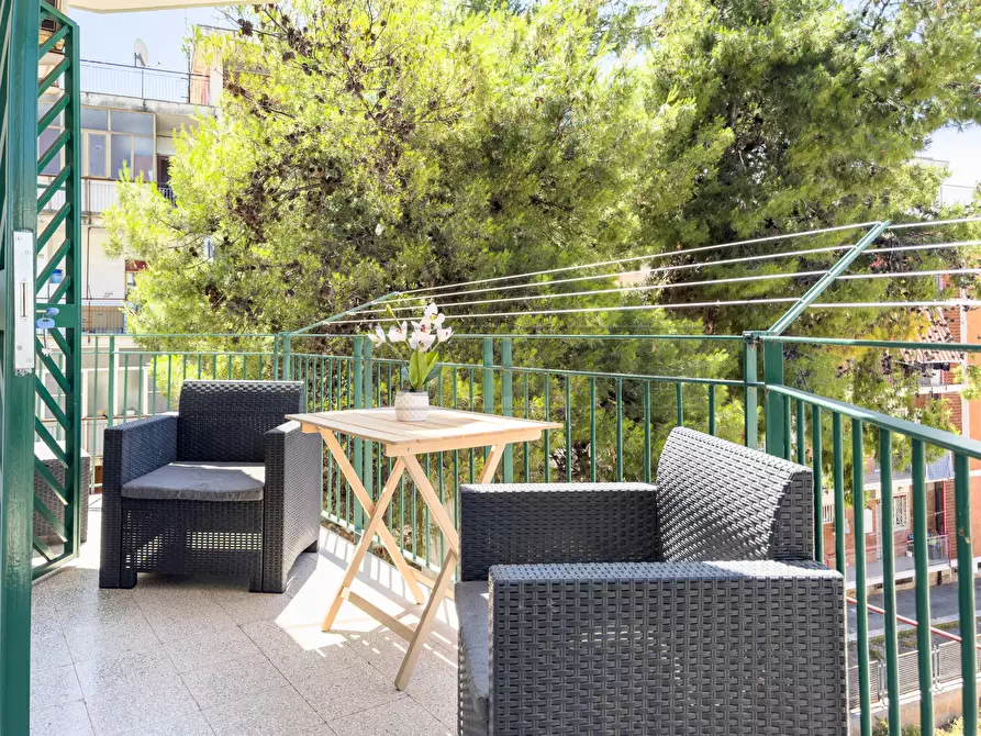 Immagine 10 di Trilocale in vendita  in Via Di Vittorio 13 a Bisceglie