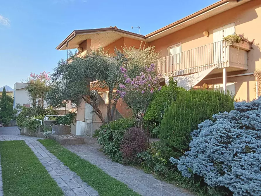 Immagine 1 di Quadrilocale in affitto  a Seriate