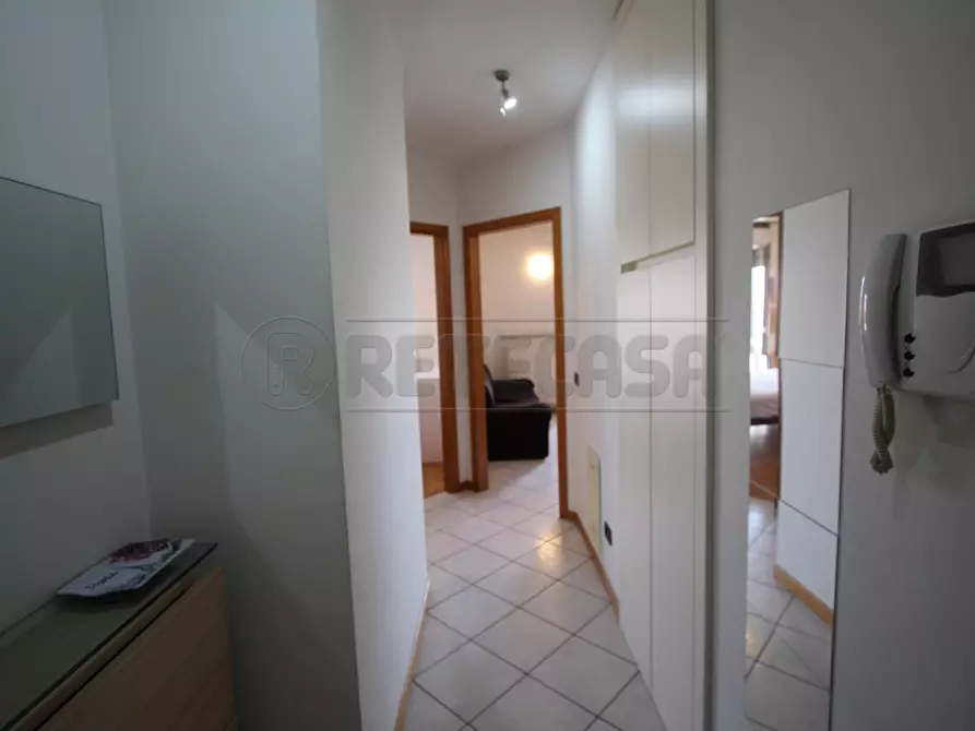 Immagine 5 di Appartamento in vendita  a Bergamo