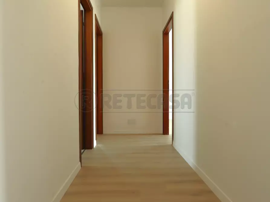 Immagine 21 di Attico in affitto  in Via Cimone 9 a Vicenza