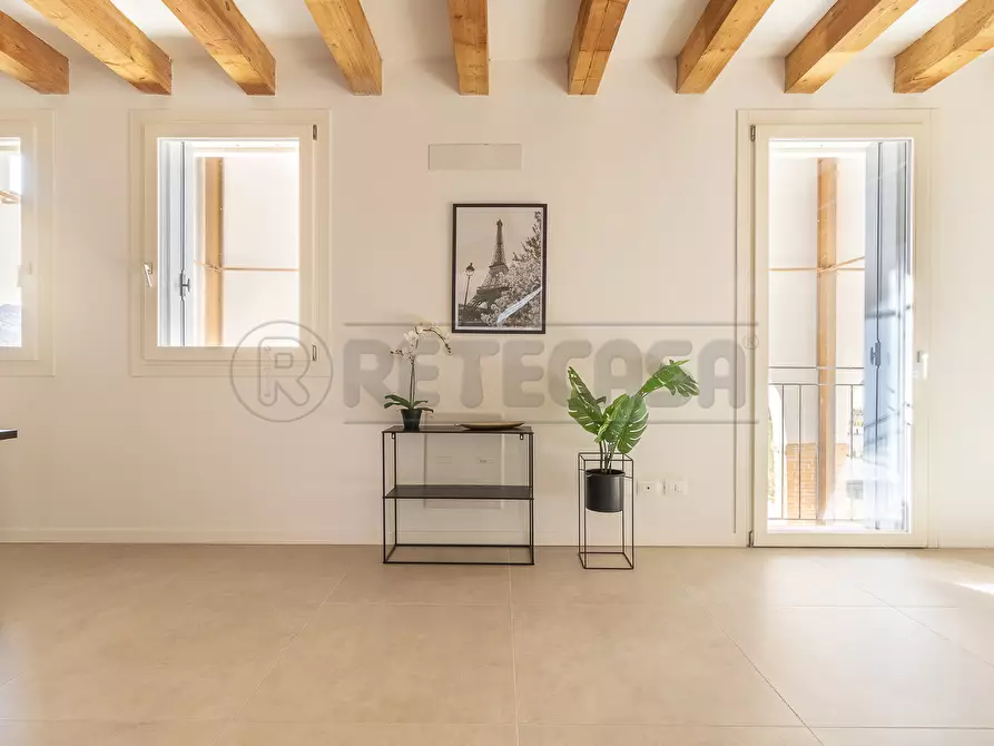 Immagine 5 di Bilocale in vendita  in Via Zuccola 37 a Bolzano Vicentino