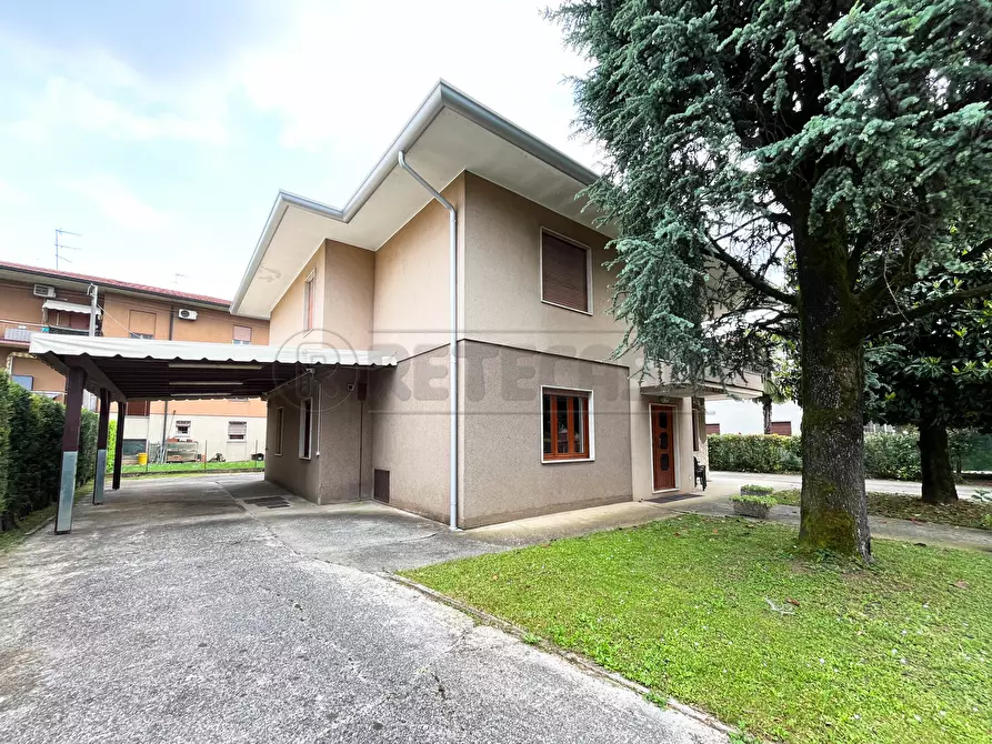 Immagine 34 di Bilocale in affitto  in Via T. Dal Molin a Creazzo