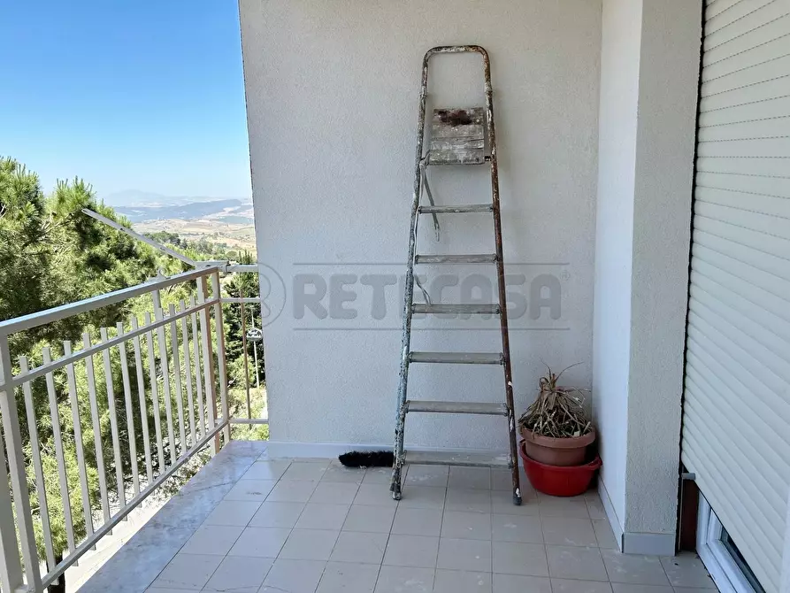 Immagine 3 di Quadrilocale in vendita  in cia Fasci Siciliani 48 a Caltanissetta