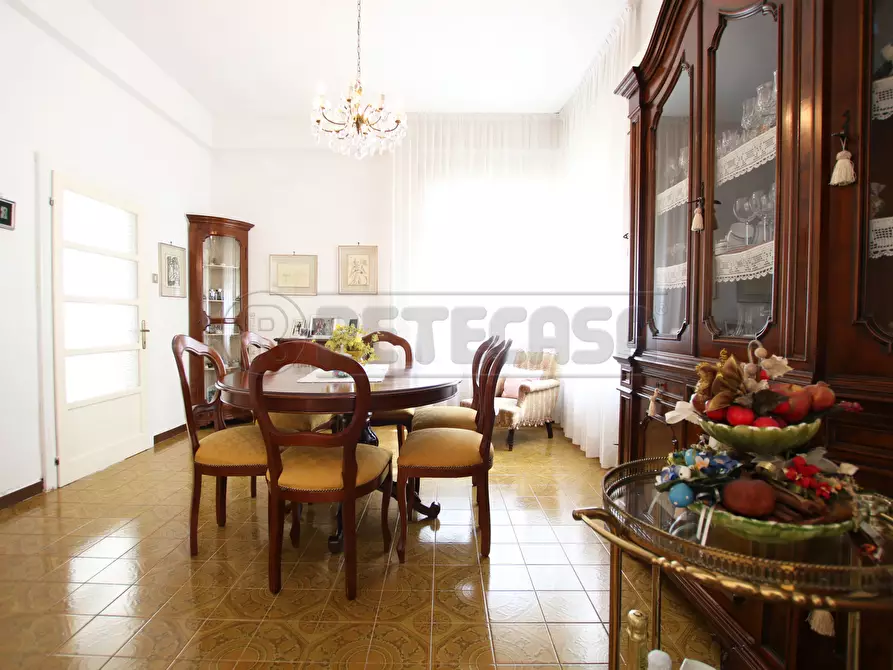 Immagine 15 di Villa in vendita  in viale riviera berica 400 a Vicenza