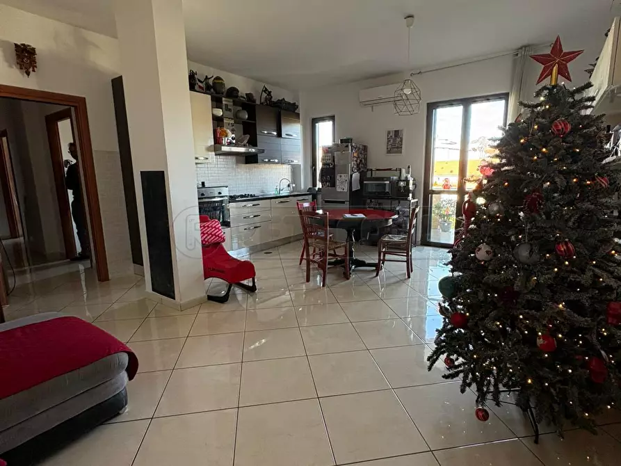 Immagine 26 di Trilocale in vendita  in Via Petrarca a Macerata Campania