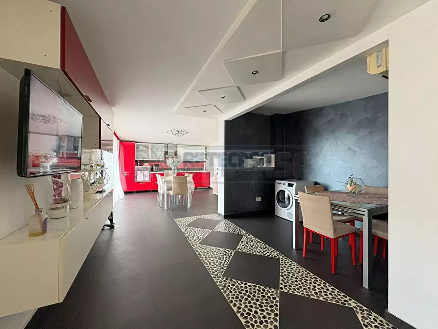 Immagine 23 di Mansarda in vendita  in Via Nicola Gaglione a Marcianise