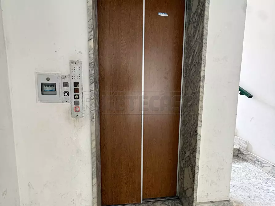 Immagine 19 di Pentalocale in vendita  in Via de Sanctis a Marcianise