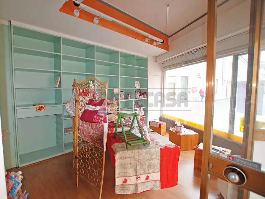 Immagine 5 di Locale commerciale in vendita  in Via G. Marconi 2 a Cornedo Vicentino