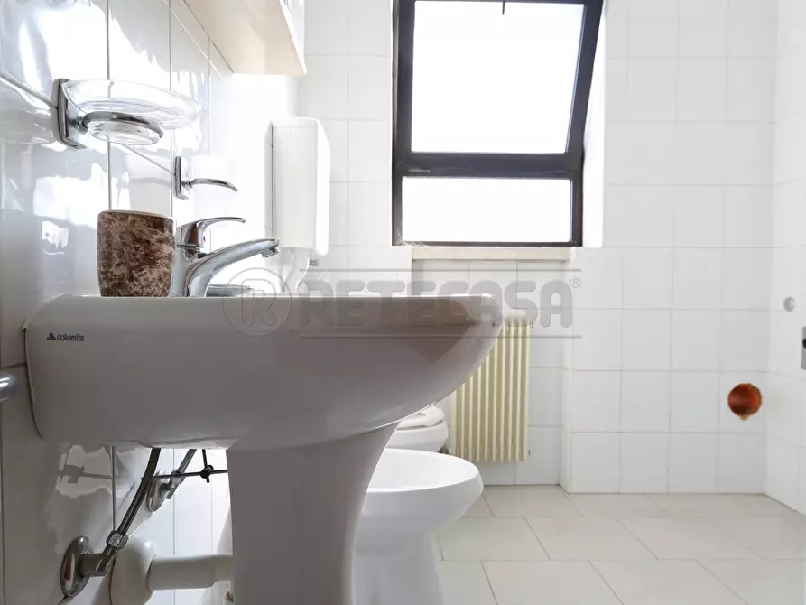 Immagine 20 di Trilocale in affitto  in Via delle Casermette a Vicenza