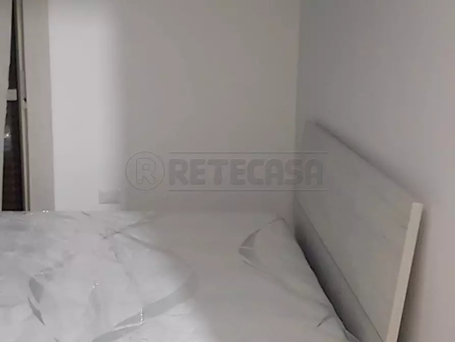 Immagine 14 di Bilocale in affitto  in Viale Carlo III a Caserta