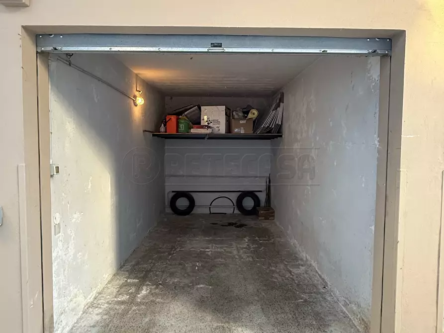 Immagine 3 di Garage in vendita  in Viale Milano a Vicenza