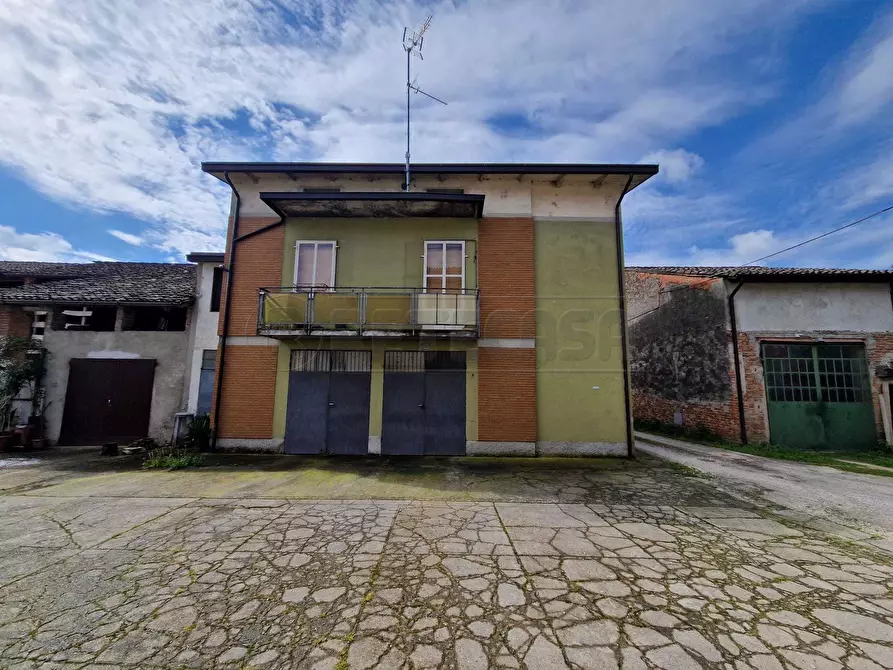 Immagine 10 di Casa bifamiliare in vendita  in Via Centro a Cremona