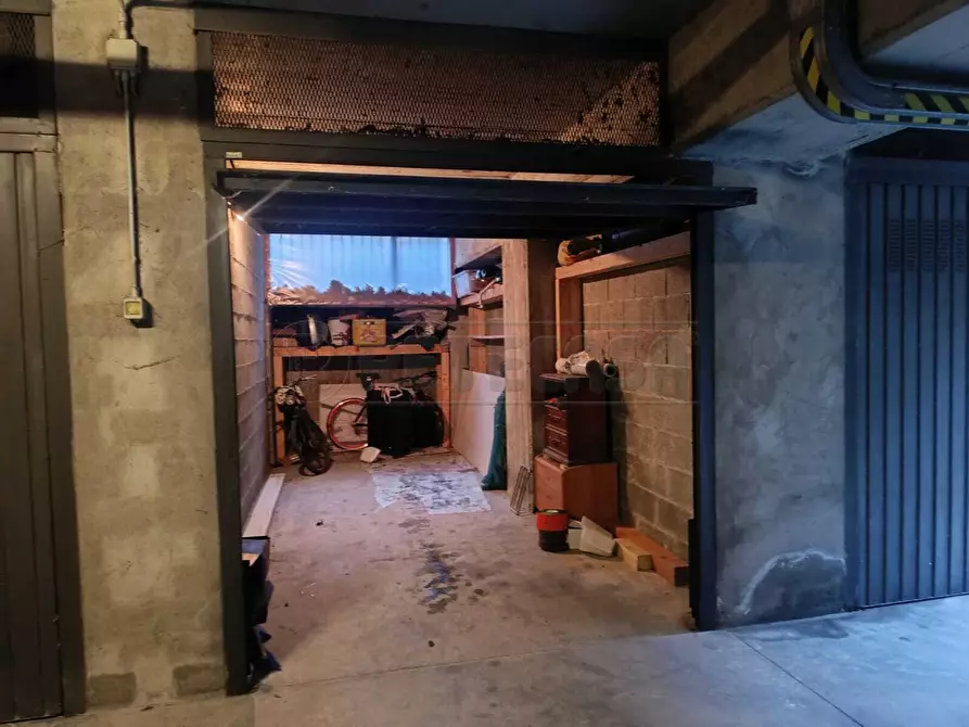 Immagine 10 di Garage in vendita  in Via Antiche Fornaci a Cremona