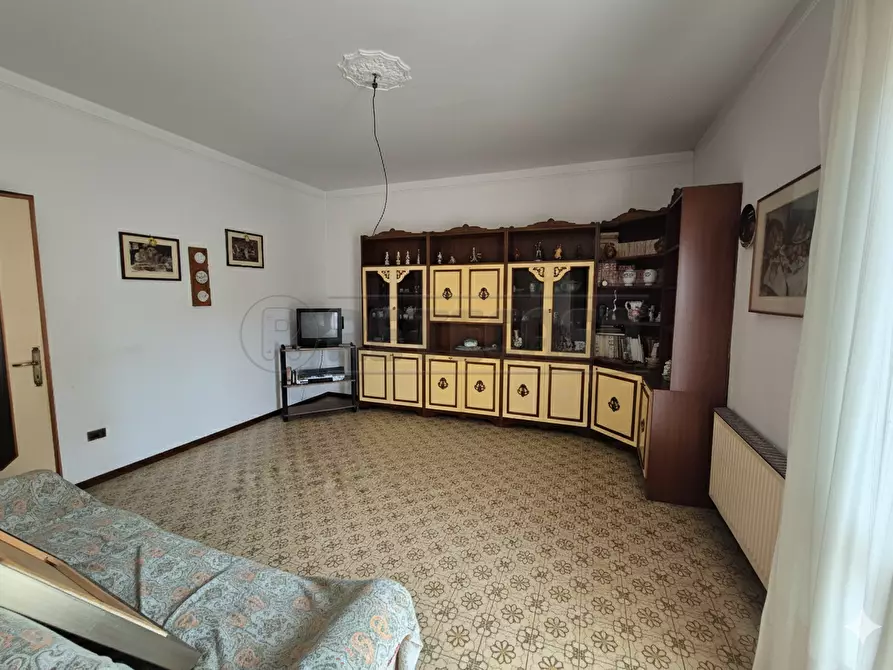 Immagine 1 di Trilocale in vendita  in Via Bergamo a Castelverde