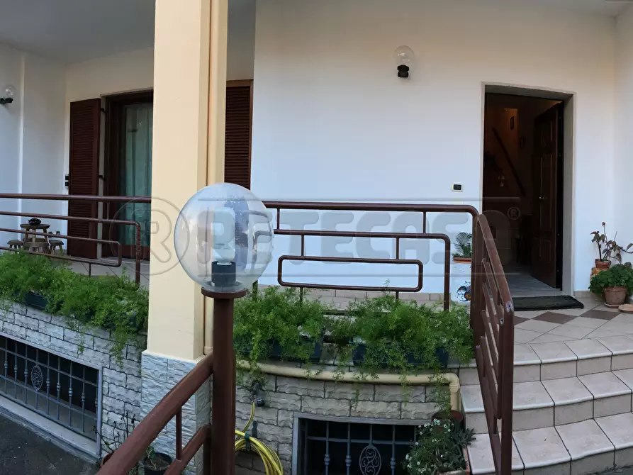 Immagine 13 di Villetta a schiera in vendita  in Via C. Rocci Cerasoli a Gallipoli