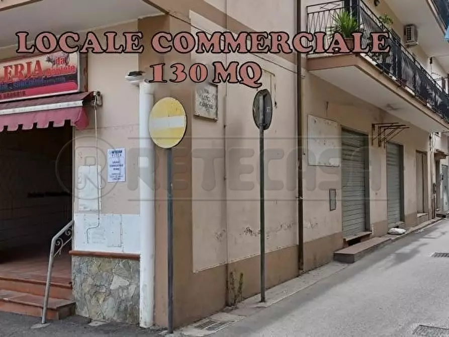 Immagine 1 di Locale commerciale in affitto  a Marcianise