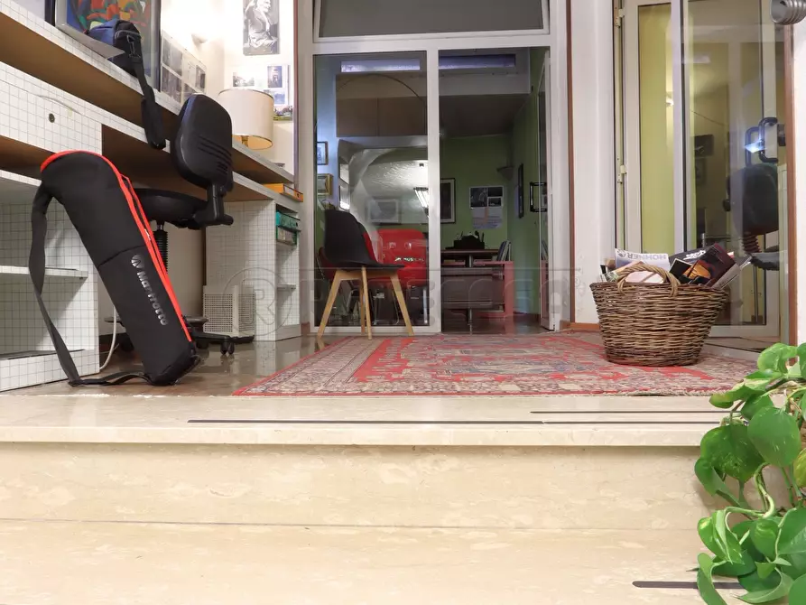 Immagine 21 di Locale commerciale in vendita  in Contrà S.S.Apostoli 35 a Vicenza