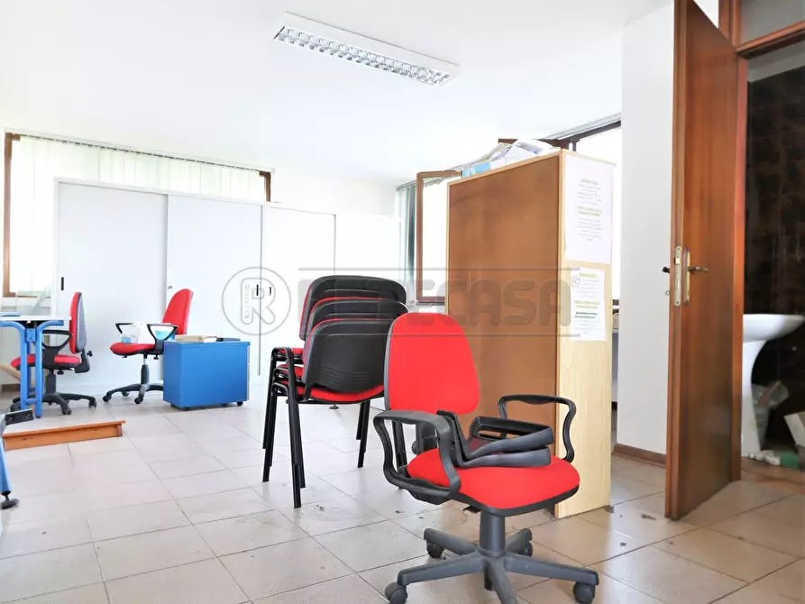 Immagine 5 di Ufficio in affitto  a Camisano Vicentino