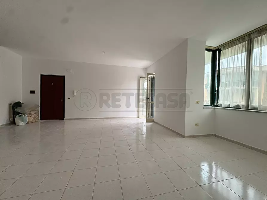 Immagine 47 di Pentalocale in vendita  in Via de Sanctis a Marcianise