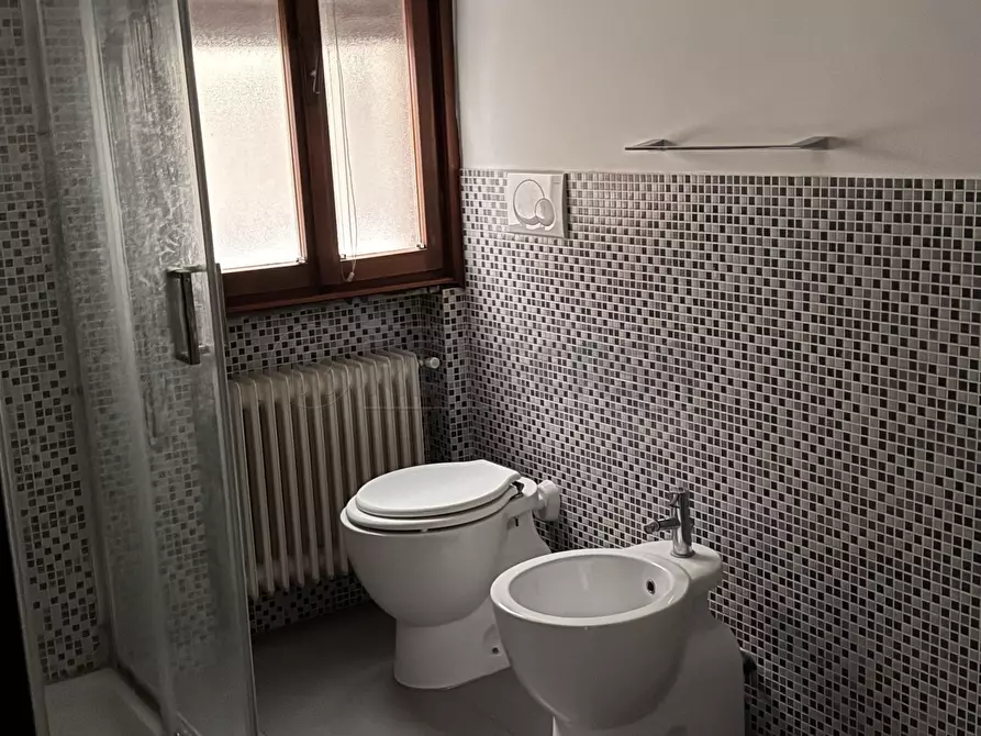 Immagine 17 di Ufficio in affitto  a Mirano