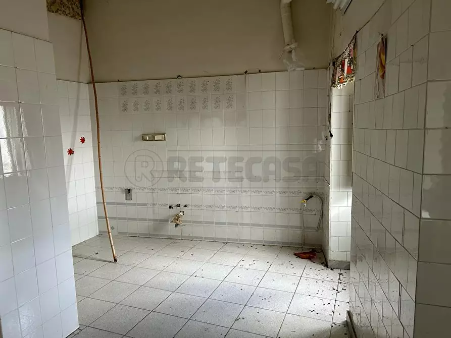 Immagine 6 di Trilocale in vendita  in Via Roma 1414 a Caltanissetta