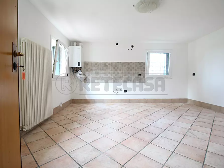 Immagine 3 di Appartamento in affitto  in Via dall'Ava 6 a Nogarole Vicentino