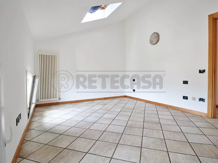 Immagine 7 di Bilocale in affitto  in Via dall'Ava 6 a Nogarole Vicentino