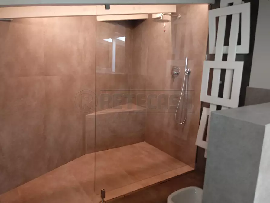 Immagine 9 di Appartamento in affitto  a Bergamo