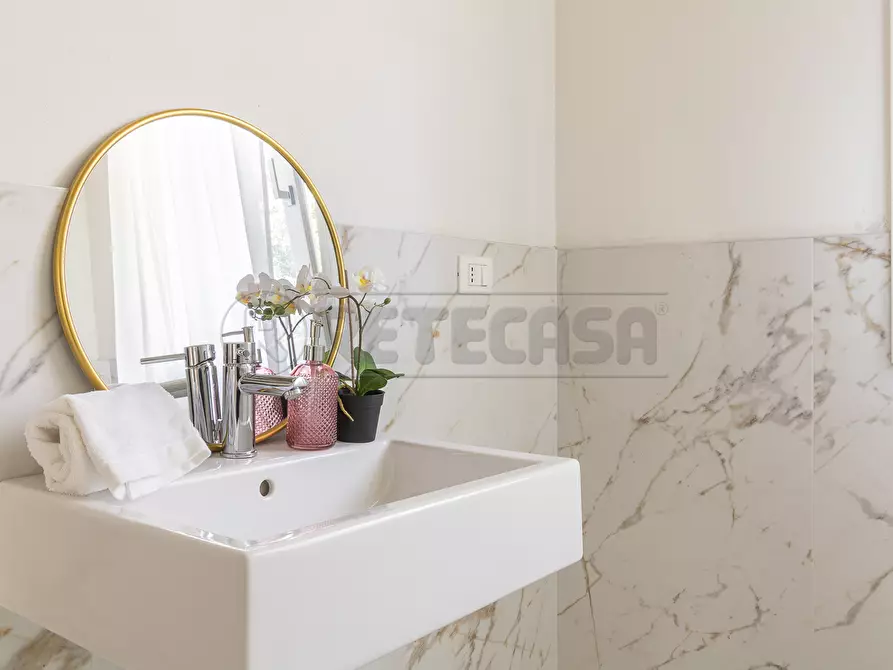 Immagine 15 di Bilocale in vendita  in Via Zuccola 37 a Bolzano Vicentino