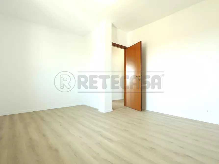 Immagine 28 di Attico in affitto  in Via Cimone 9 a Vicenza