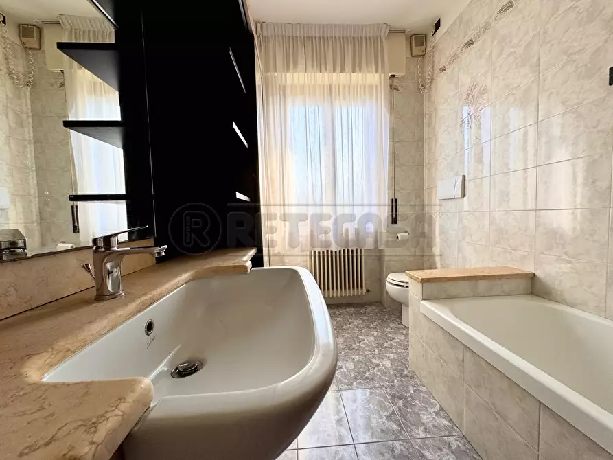 Immagine 44 di Appartamento in vendita  in Viale Stazione 48 a Brogliano