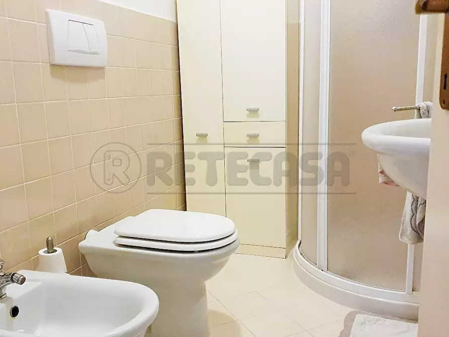 Immagine 15 di Trilocale in vendita  in Via dei Lecci a Viareggio