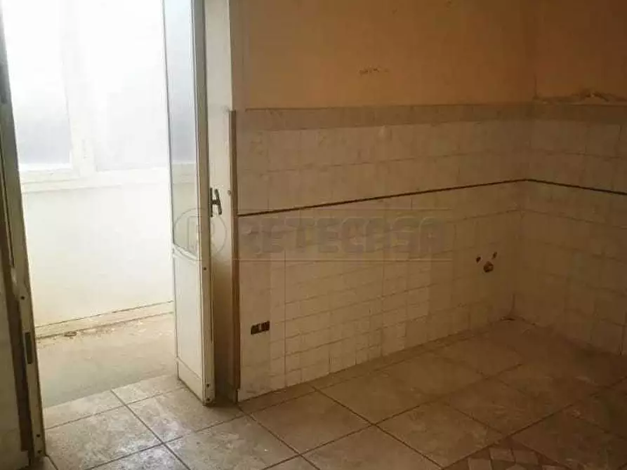 Immagine 5 di Bilocale in vendita  a Giugliano In Campania