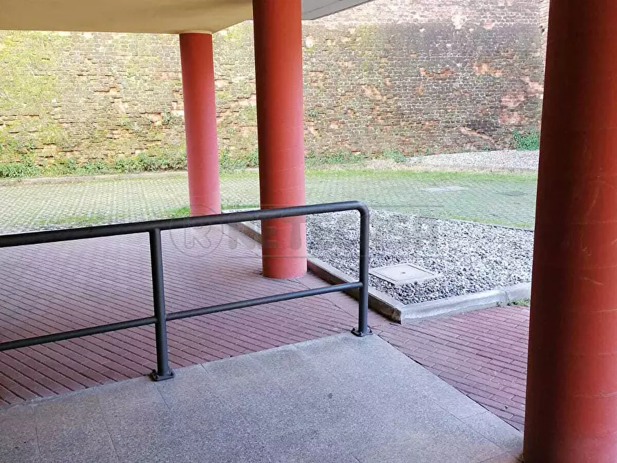 Immagine 10 di Garage in vendita  in Via Ferruccio Ghinaglia a Cremona