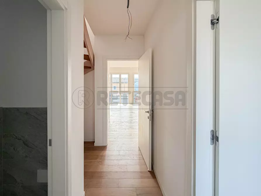 Immagine 27 di Appartamento in vendita  in Via F. Magellano a Creazzo