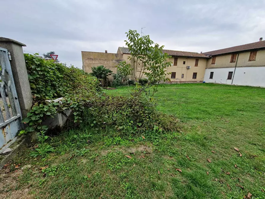 Immagine 14 di Terreno industriale in vendita  in Viale Europa a Acquanegra Cremonese