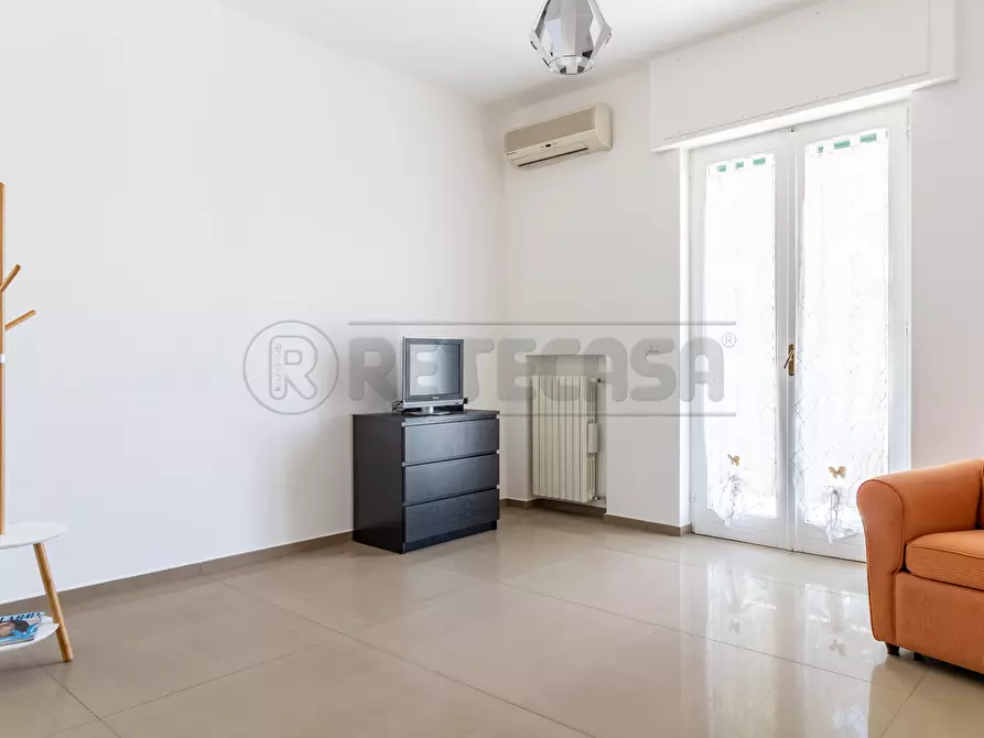 Immagine 9 di Trilocale in vendita  in Via Di Vittorio 13 a Bisceglie