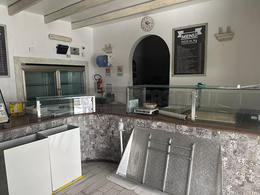 Immagine 9 di Pizzeria / Pub in vendita  a Campobello Di Mazara