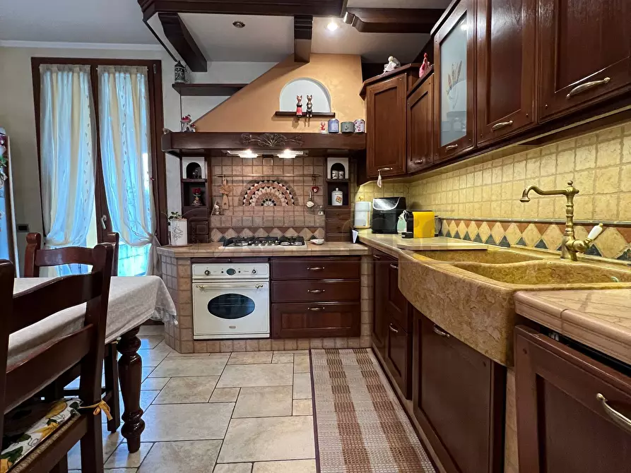 Immagine 16 di Porzione di casa in vendita  a Sarego