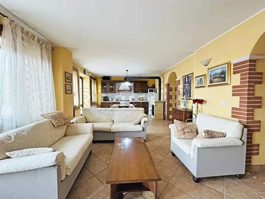 Immagine 2 di Casa semindipendente in vendita  in Via Duello 18 a Brogliano